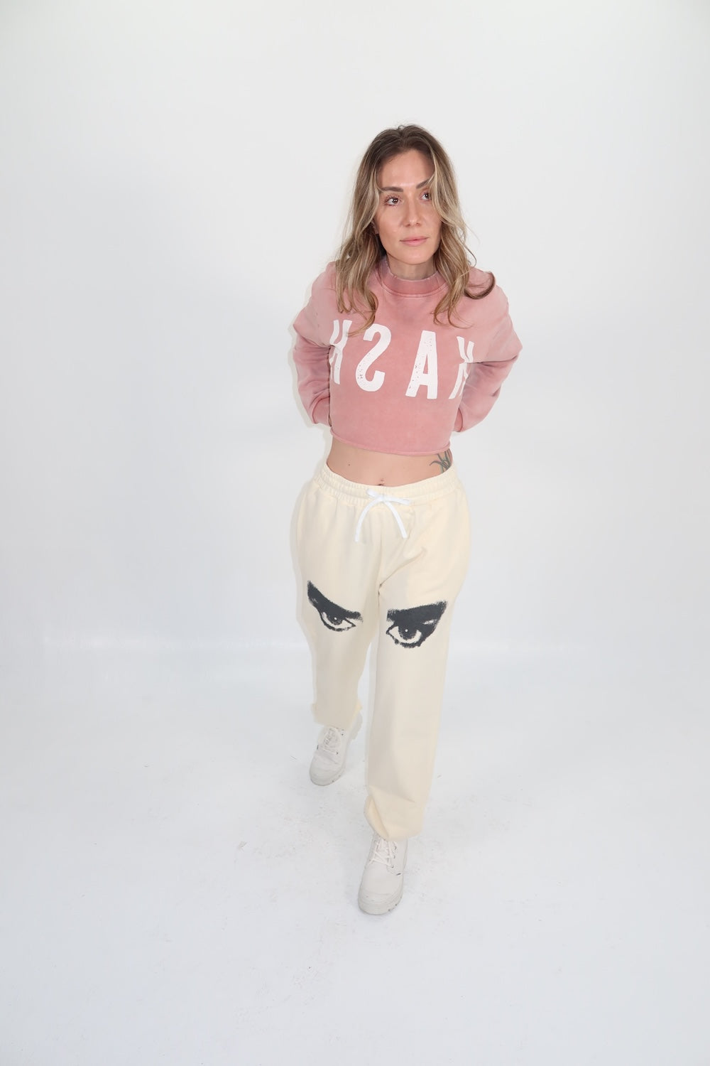 Tenet Cropped Sweatshirt Pink